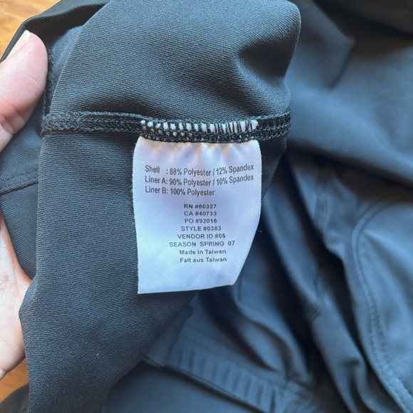 Pearl Izumi cycling skort. Black. Size Large. Preowned. - Picture 7 of 10